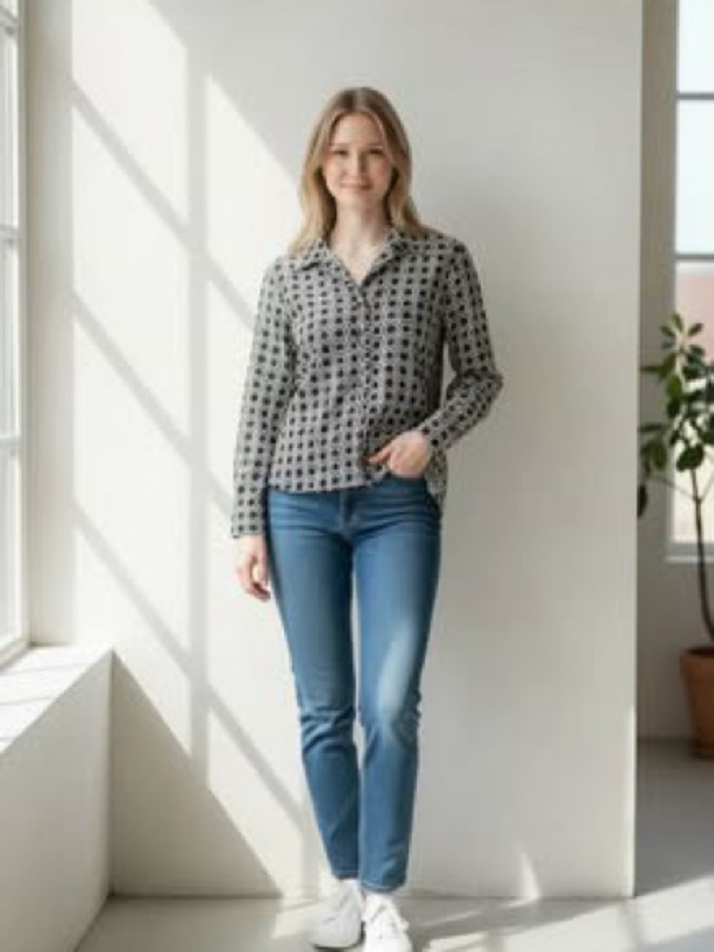 Worthington Ivory Black Patterned Blouse